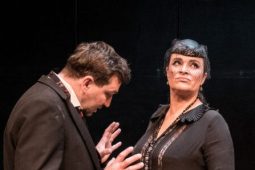 Dámský krejčí se přestěhoval! Mahulena Bočanová, Ondřej Sokol a Radek Holub excelují ve Studiu Dva