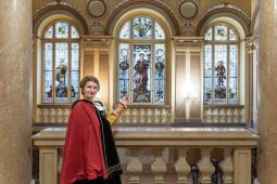 Den průvodců se blíží: Vydejte se s Paní Liberec na prohlídku radnice