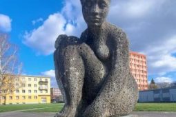 Socha Koupající se ženy projde obnovou