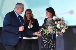 Po osmi letech končí žena, která řešila spory pacientů i lékařů