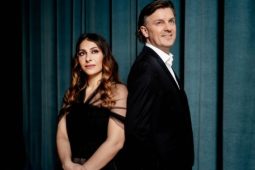 Mezzosopranistka Bella Adamova zazpívá v Obecním domě pod taktovkou Tomáše Netopila