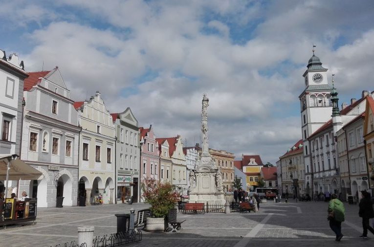 Zahájení turistické sezony v Třeboni přináší trh, dílny, prohlídky i večerní koncert. Přijďte si užít program