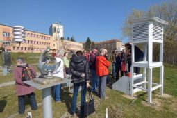 Podívejte se, kde se rodí předpověď. ČHMÚ zve do Komořan