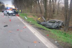 V Karviné se srazila dvě auta. Mladý řidič byl po nehodě v bezvědomí