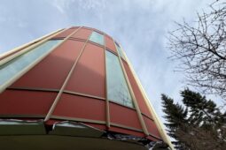 Nové centrum v Prachaticích míří do finále a brzy nabídne lidem prostor pro vzdělávání, setkávání i volný čas