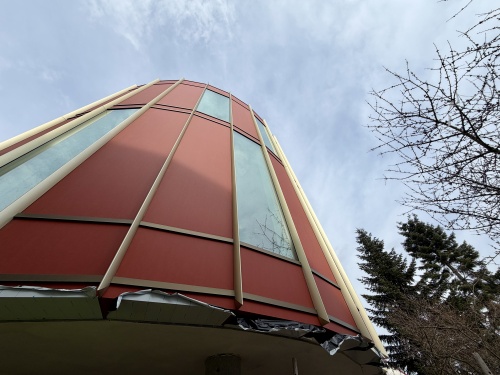 Nové centrum v Prachaticích míří do finále a brzy nabídne lidem prostor pro vzdělávání, setkávání i volný čas