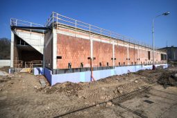 Nové nádraží v Mladé Boleslavi roste před očima. Hotovo má být už letos
