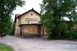 Blíž na vlak i do přírody. Praha kvůli tomu opraví ulici v Řeporyjích