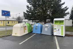 Kam s textilem v Rokycanech? Systém sběru oblečení se mění