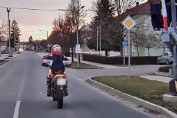 VIDEO: V autě se 4 promile, na motorce se 2