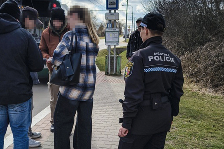 Revizoři a strážníci dozorovali v plzeňské MHD. Kolik hříšníků jelo „načerno“?