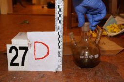 Tajná varna pervitinu v technickém objektu. Dva muži obviněni