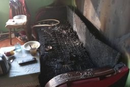 Tragédie v Nové Pace: Požár bytu nepřežil člověk