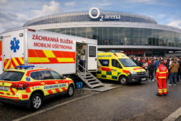 Mobilní ošetřovna i desítky zdravotníků. Praha hostí krasobruslařský šampionát