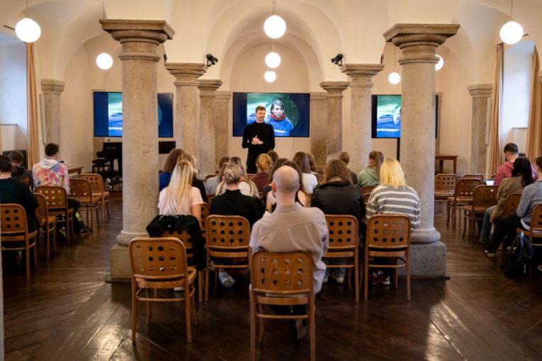 Program festivalu Jeden svět 2026 ve Znojmě je zveřejněn