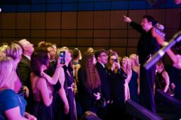 OBRAZEM: Ostravský ples pomohl centru Chaloupka, hlavní hvězdou byla kapela Mirai