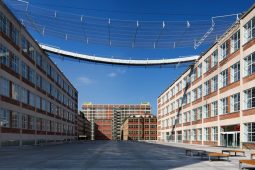 Baťův institut čeká repase oken. Renovace ochrání kovové rámy