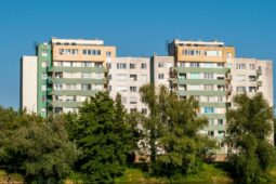 Města přišla o dotace na opravy bytů. Nájemníci mohou pocítit dopady