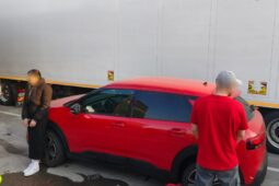 Díky přeshraniční spolupráci policisté zajistili kradené auto i zloděje