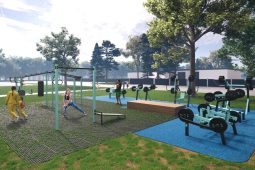 V Otrokovicích roste nová venkovní posilovna u sportovní haly