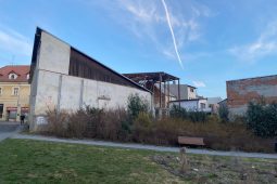 Příprava nové knihovny v České Lípě pokračuje, město upravilo statiku historického domu