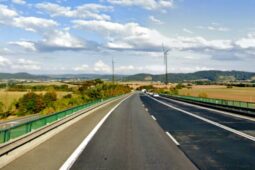 O větrných elektrárnách pod Hřebčem se nakonec jednat nebude