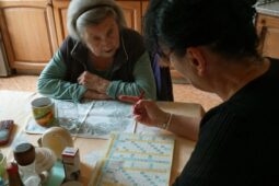 O trénink paměti má zájem stále více seniorů. Funguje jako obrana proti demenci. Jak na něj?