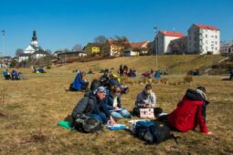 Týmová hra, rébusy i kotel guláše. Do Žďáru míří šifrovací maraton Pod kotlem