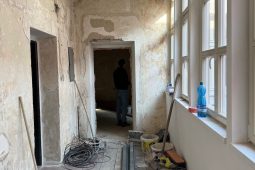 Z kanceláří budou byty: Česká Lípa přestavuje prostory na náměstí