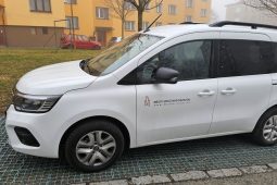 Rychlejší pomoc: Pečovatelská služba s novým autem zvládne více klientů