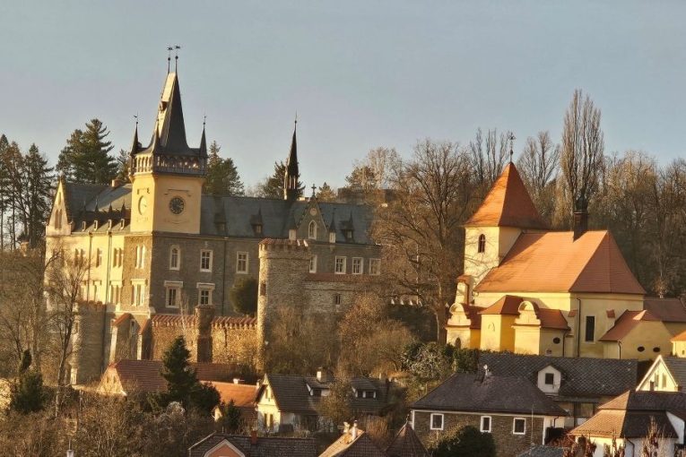 Zruč nad Sázavou ožije baťovským duchem. Podnikatele představí jako Supermana