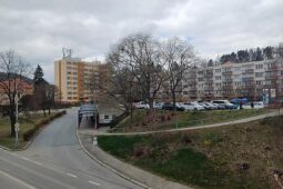 Parkoviště na Špičáku bude dočasně uzavřeno