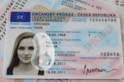 Končí platnost starých občanek. Kdy je musíte vyměnit?