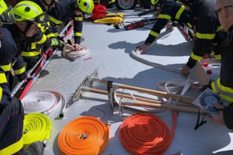 Hasiči absolvovali speciální výcvik na zásahy v přírodě