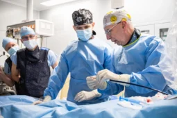 Lékaři ve FN Ostrava umí implantovat bezdrátový kardiostimulátor. V kraji jsou první