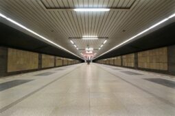 Metro C čeká víkendová výluka mezi Pražského povstání a Chodovem