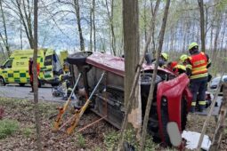 Srážka u Červenky skončila tragicky, jeden řidič zemřel