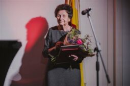 Hradec tleskal hrdinům. Ocenění získali lékaři i zachránce