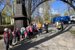 Den Země v Rožnově přilákal tisícovku dětí