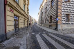 Rekonstrukce Kosmákovy ulice v Jihlavě: modernizace vodovodu a příprava na revitalizaci náměstí