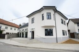 OBRAZEM: Lužkovice mají moderní centrum pro komunitní život