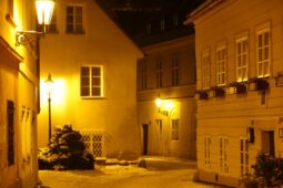 Praha láká na duchovní místa i poutní cesty. Nový web ukazuje město jinak