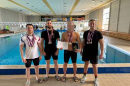 Policejním mistrovství ČR v plavání se záchranou tonoucího: Nejúspěšnější plavec získal 7 medailí