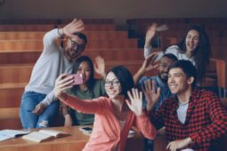 Praha podpoří školy v prevenci a péči o duševní zdraví