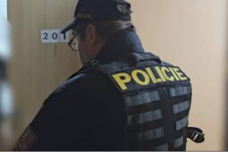 VIDEO: Policisté na Vysokomýtsku provedli rozsáhlou kontrolu cizinců