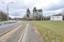 FOTO: Konečná ve Skvrňanech projde proměnou. Cestující čeká pohodlnější nastupování