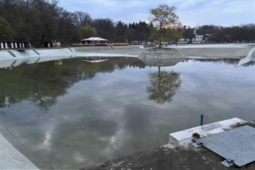 Rokycany připravují koupaliště na léto, práce běží naplno