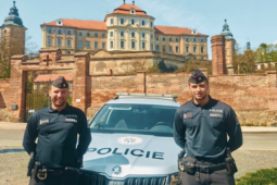 Policisté ve Stodě zachránili muži život, při kolapsu okamžitě začali resuscitovat