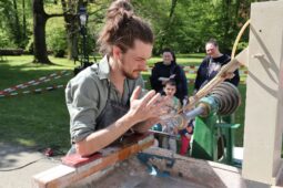 Sklářské kouzlení slaví 10 let a zve na pískování, výstavu i pivo