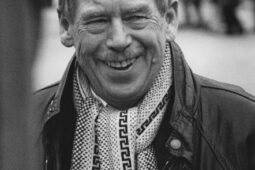 Praha si připomene Václava Havla. Knihovny zvou na společné čtení a další akce